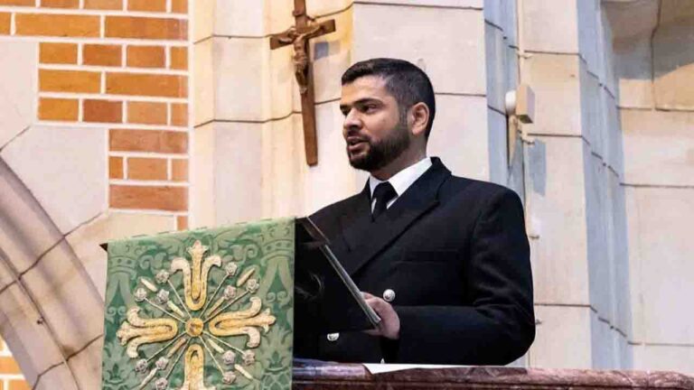 Success Story: उपलब्धि! कसौली के भानु अत्री बने ब्रिटिश रॉयल नेवी के पहले हिंदू धर्मगुरु