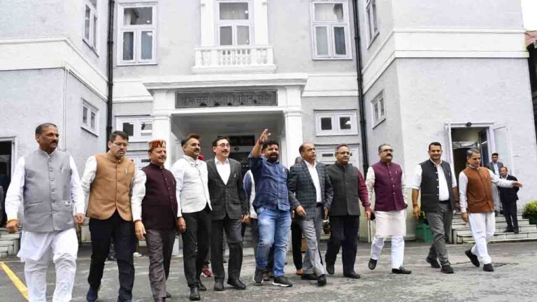 Himachal Politics: जयराम ठाकुर का आरोप- कांग्रेस सरकार की भ्रष्ट नीतियों कारण हो रहा हिमाचल से उद्योगों का पलायन