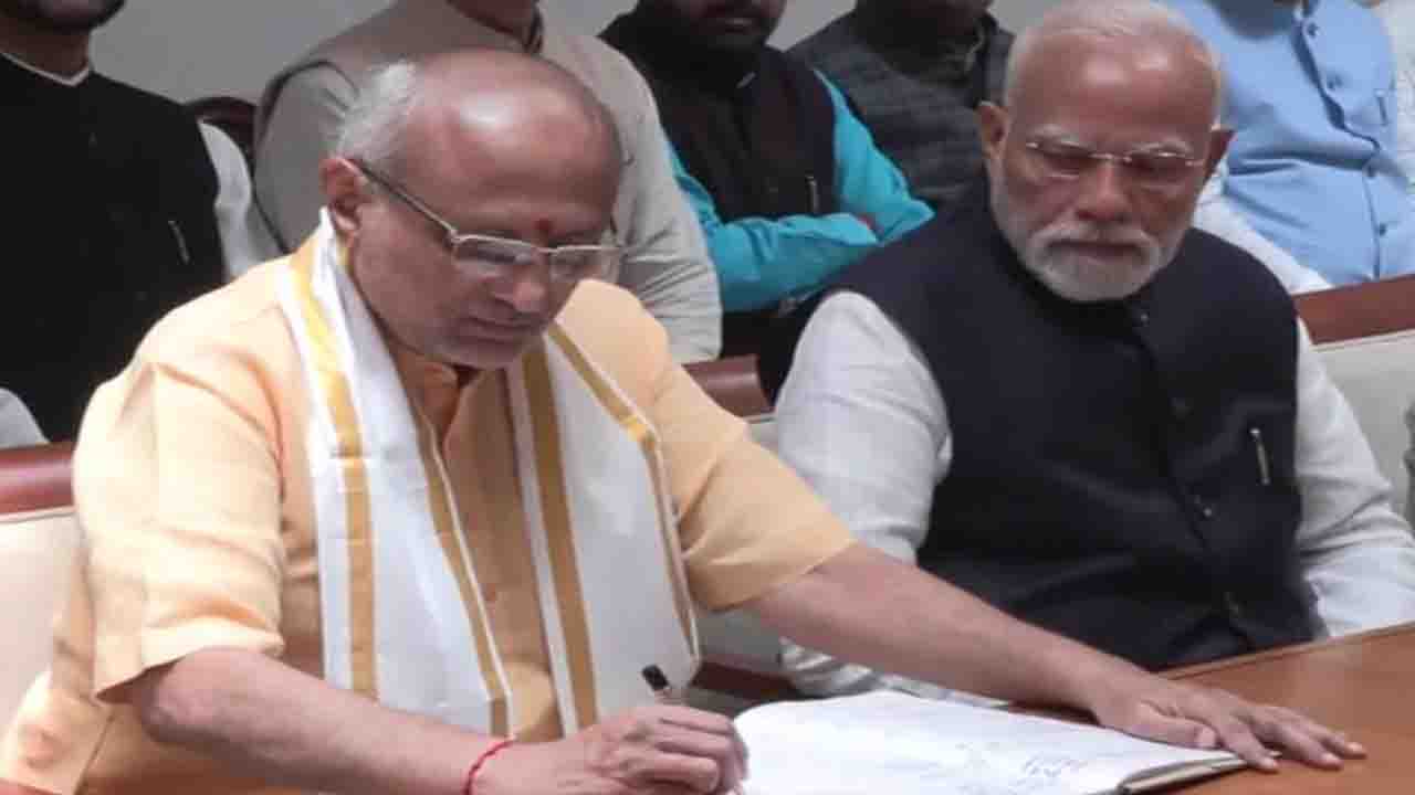 Vice President Election: सीपी राधाकृष्णन ने भरा नामांकन, पीएम मोदी बने प्रस्तावक