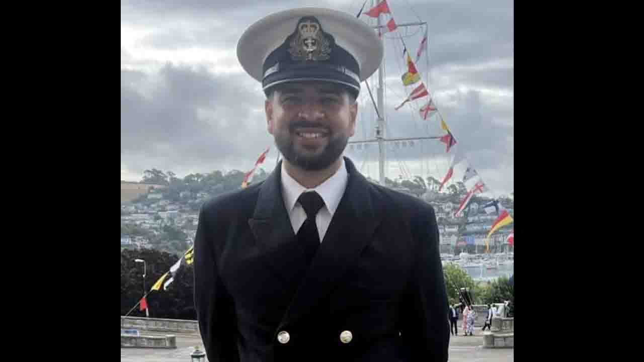 Success Story: उपलब्धि! कसौली के भानु अत्री बने ब्रिटिश रॉयल नेवी के पहले हिंदू धर्मगुरु