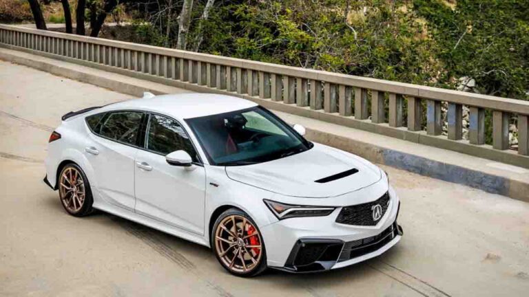 Affordable Cars: ऑफिस के लिए ढूंढ रहे हैं सस्ती गाड़ी? ये 5 शानदार विकल्प हैं आपकी जेब के लिए परफेक्ट