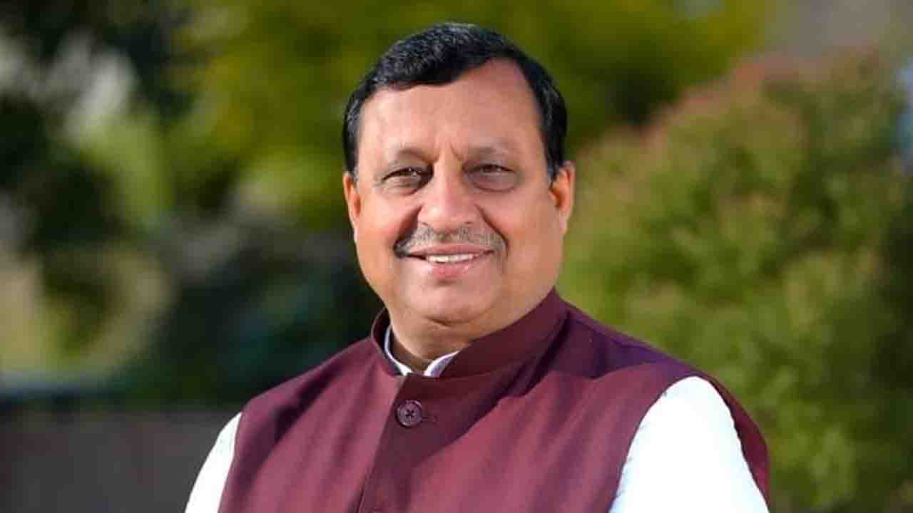 Una: पूर्व मंत्री वीरेंद्र कंवर के खिलाफ भ्रामक पोस्ट पर दर्ज हुई FIR