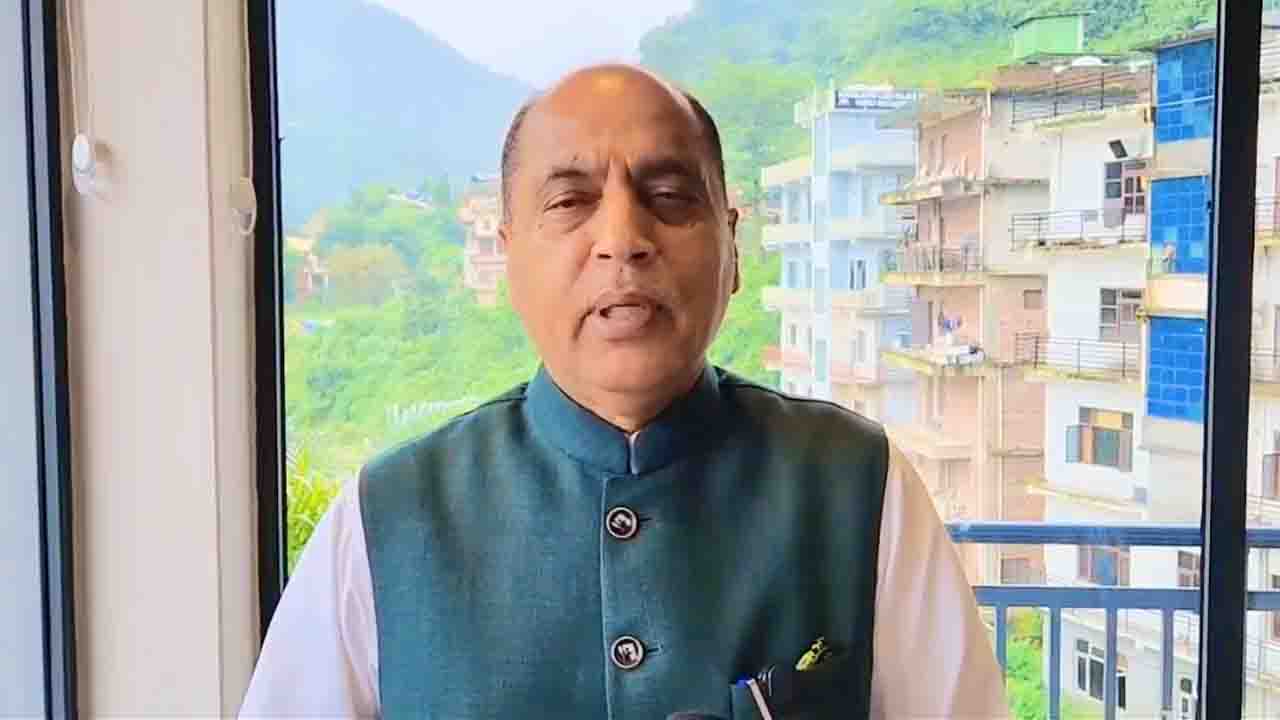 Himachal News की सुक्खू सरकार पर जयराम का हमला: Atal Medical University शिफ्ट करने का फैसला 'संकीर्ण सोच' का प्रतीक, आपदा प्रभावितों की अनदेखी जारी