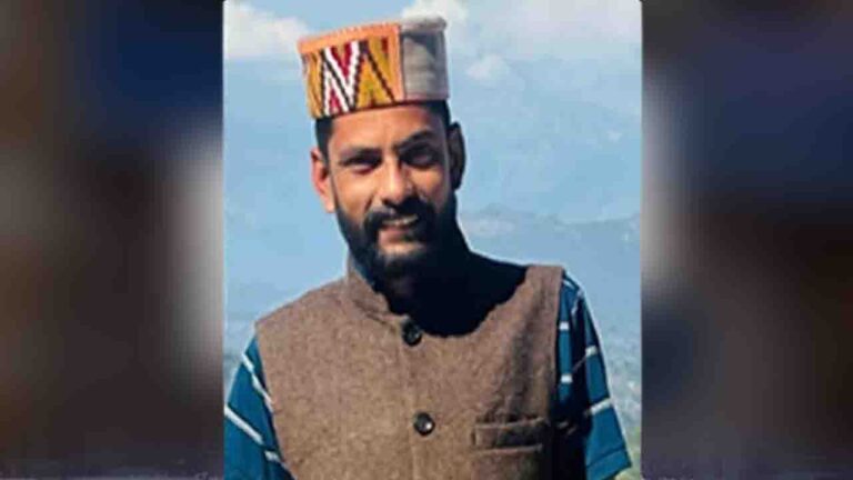 Kangra Murder: कांगड़ा में पंचायत उपप्रधान की संदिग्ध हत्या, रात के अंधेरे में सड़क किनारे मिला शव Kangra Murder Case: प्रेम प्रसंग ने ली पंचायत उपप्रधान की जान, पुलिस ने पांच दिन में किया आरोपी गिरफ्तार