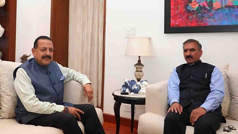 Himachal News: सीएम सुक्खू ने केंद्र से मांगे 150 ऑटोमैटिक मौसम केंद्र, किन्नौर में डॉप्लर रडार की भी रखी मांग