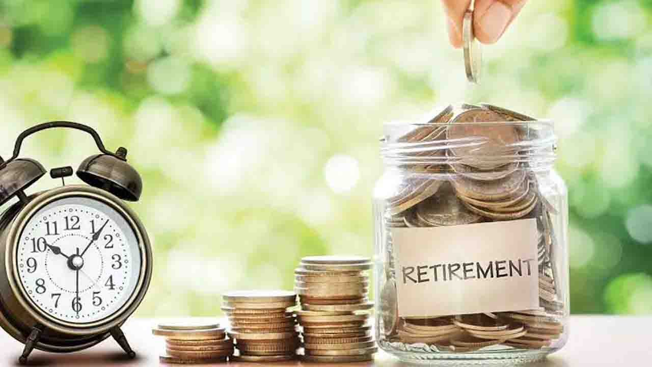 Senior Citizen Retirement Planning: जानिए! रिटायरमेंट के बाद रेगुलर इनकम आने के लिए कहां पर इन्वेस्ट करना चाहिए पैसा..