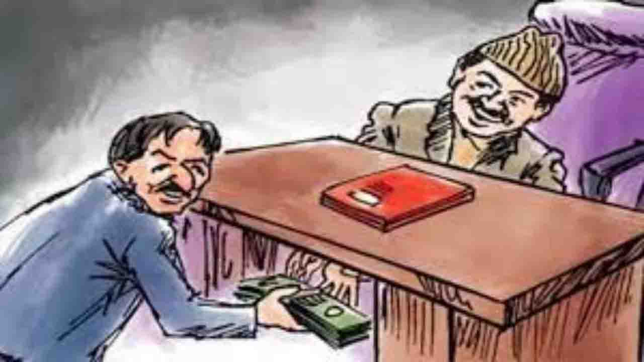 Mandi News: विजिलेंस टीम ने 1000 रुपये की रिश्वत लेते रंगे हाथ पकड़ा पंचायत तकनीकी सहायक