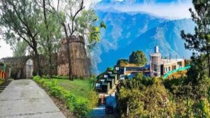 हरियाणा का इकलौता हिल स्टेशन, मोरनी हिल्स (Morni Hills), जहाँ शांति भी साँस लेती है