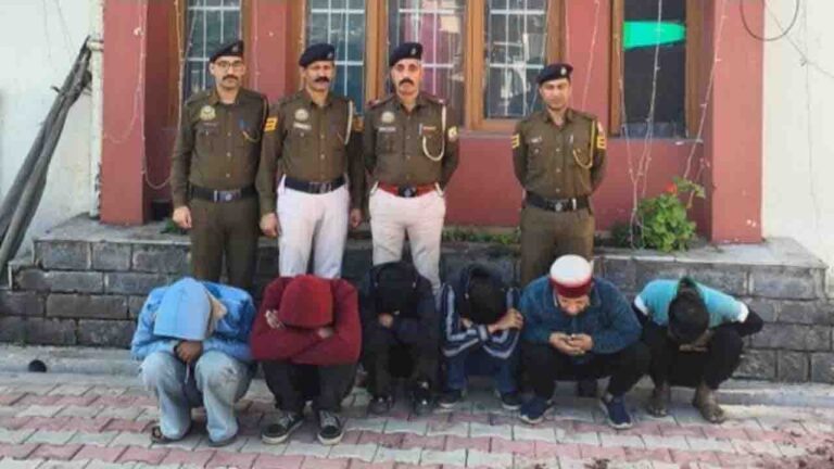 Solan News: चिट्टे के साथ पकड़े गए गेस्ट हाउस में ठहरे ये आरोपी, एक आरोपी पर 51 आपराधिक मामले