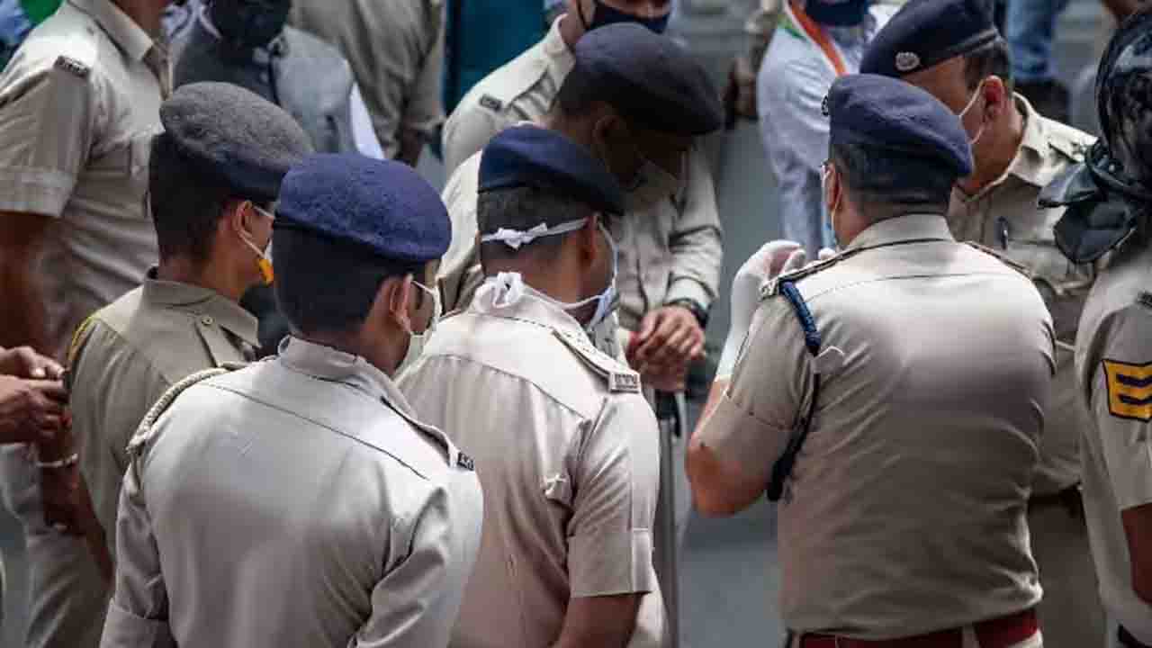 Una Illegal Mining Case: थाना प्रभारी संदेह के घेरे में, दो सिपाहियों के निलंबन से पुलिस कार्यप्रणाली पर सवाल