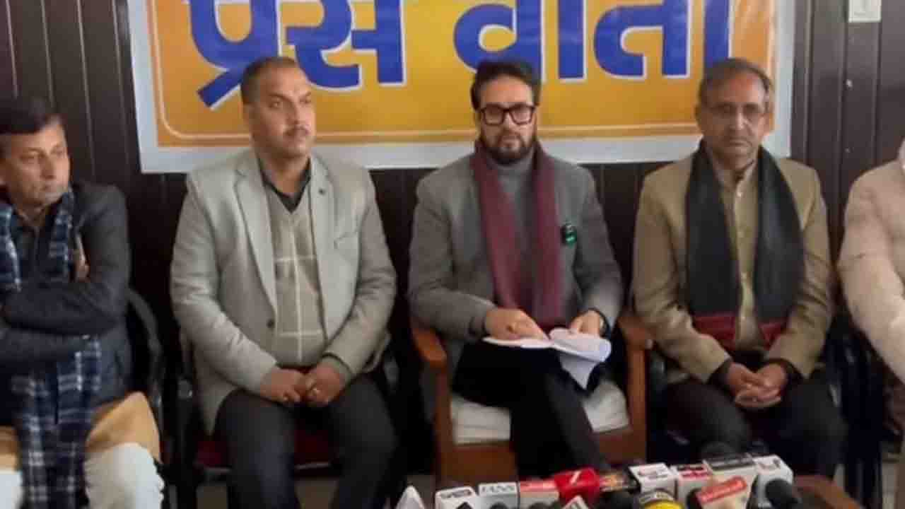 VB-G RAM G: मोदी सरकार गांधी जी के सपनों को जमीन पर उतार रही, अनुराग ठाकुर का कांग्रेस पर हमला