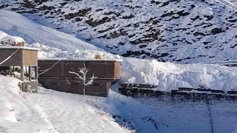 Himachal News: भरमौर में आधी रात ग्लेशियर टूटा, बर्फ और मलबे के सैलाब से भारी नुकसान