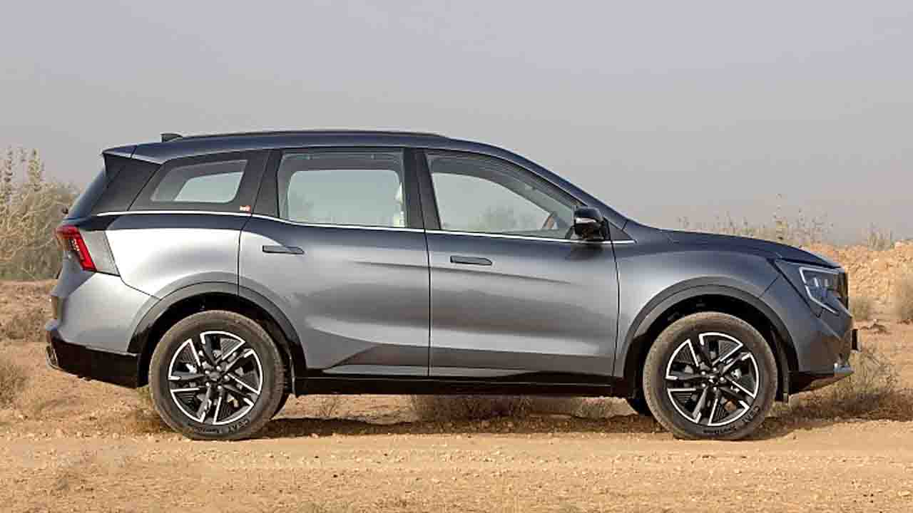 महिन्द्रा का फ्लैगशिप SUV और भी ताकतवर और आरामदायक हुआ! 2026 XUV 7XO की मुकम्मल जानकारी
