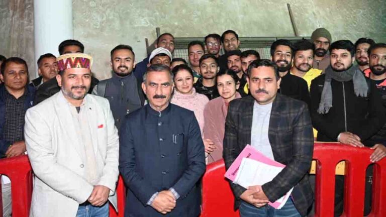 Shimla: संविदा कर्मचारियों की इस मांग को सीएम सुक्खू ने सितंबर में पूरा करने दिया आश्वासन!