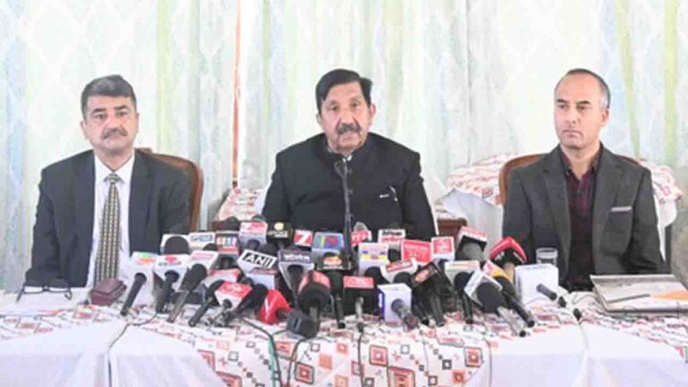 Himachal Pradesh में बड़ा बदलाव-अब शोरूम पर ही होगा नए वाहनों का पक्का रजिस्ट्रेशन, ड्राइविंग टेस्ट के लिए बनेंगे ऑटोमैटिक ट्रैक