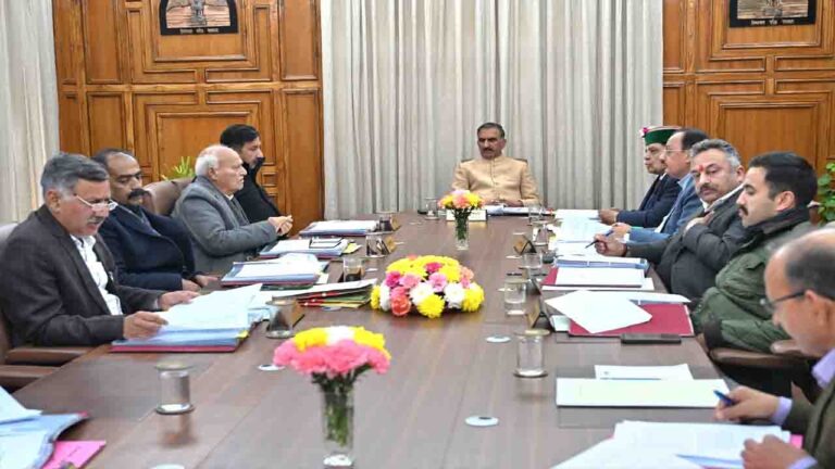 Himachal Cabinet Decisions: नई आबकारी और टोल नीति को मंजूरी, दिव्यांग विवाह अनुदान बढ़ा, विभिन्न विभागों में नौकरियों को स्वीकृति