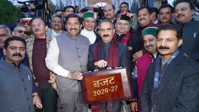 Himachal Budget 2026 Live: सीएम सुखविंदर सिंह सुक्खू ने पेश किया बजट, क्या हिमाचल बनेगा 'आत्मनिर्भर'? जानें बड़ी घोषणाएं