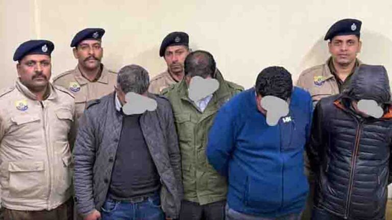 Himachal Police LSD Case: कुल्लू SP ने सोशल मीडिया की खबरों को बताया भ्रामक, गिरफ्तार पुलिसकर्मियों पर दी बड़ी सफाई