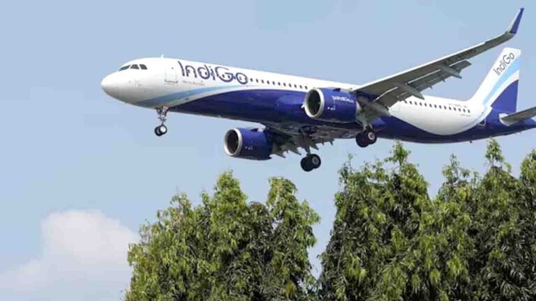 Indigo Flight Emergency Landing: हवा में बंद हो गया एक इंजन... आज क्रैश होते-होते बचा इंडिगो का विमान, जानिए पूरा मामला
