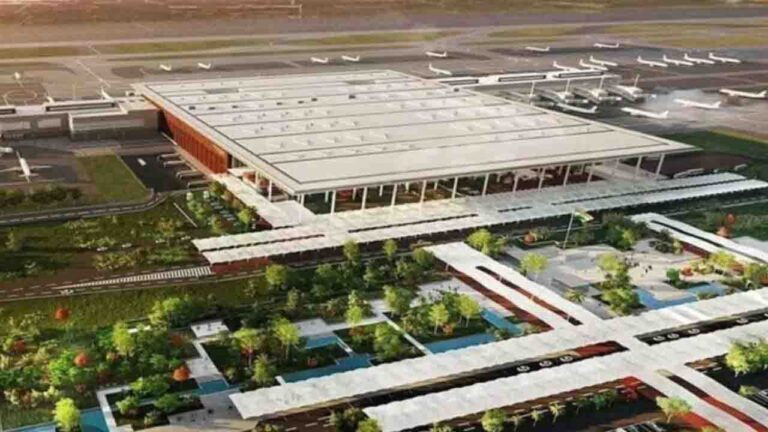 Jewar Airport Inauguration: पीएम मोदी शनिवार को करेंगे जेवर इंटरनेशनल एयरपोर्ट का उद्घाटन, 7 करोड़ यात्रियों की क्षमता के साथ बदल जाएगी UP की तस्वीर