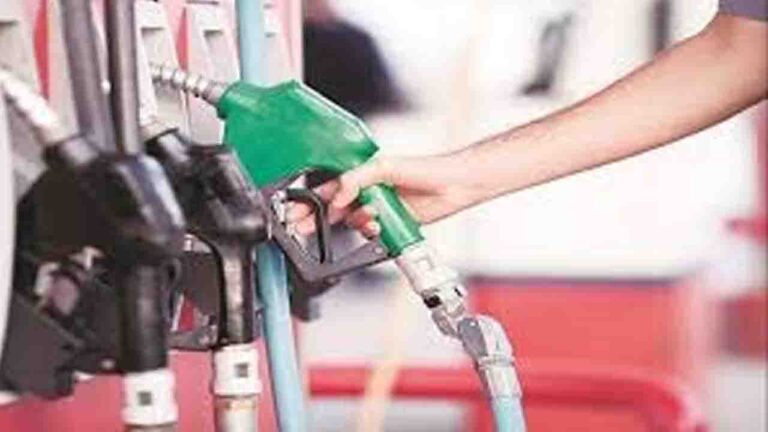 Petrol Diesel Excise Duty Cut: मिडिल-ईस्ट संकट के बीच सरकार का बड़ा फैसला, पेट्रोल-डीजल पर एक्साइज ड्यूटी में भारी कटौती