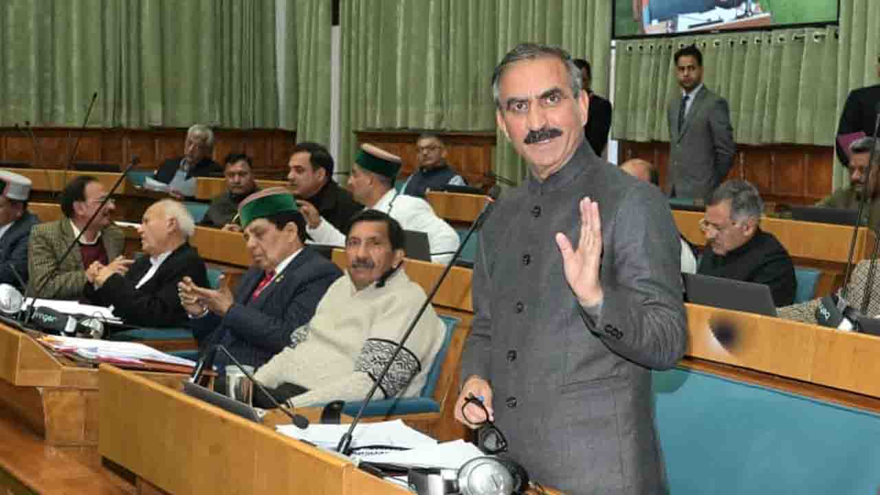 Himachal News: रोबोटिक सर्जरी मशीन पर CM सुक्खू की जयराम को खुली चुनौती, मंदिर मास्टर प्लान, नई स्क्रैप पॉलिसी और मीडिया विज्ञापनों के खर्च पर दी जानकारी