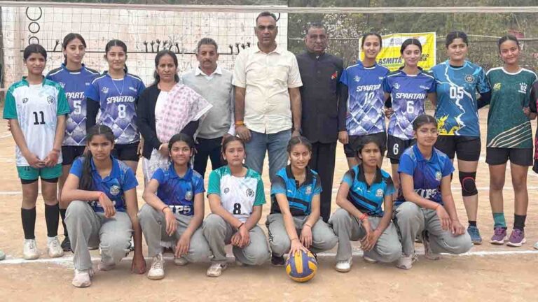 Kasauli International Public School में वॉलीबॉल सिटी लीग का शुभारंभ