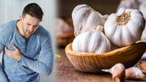 Garlic Health Benefits in Ayurveda: लहसुन है कोलेस्ट्रॉल और ब्लड प्रेशर नियंत्रण में आयुर्वेद का प्रभावी नुस्खा