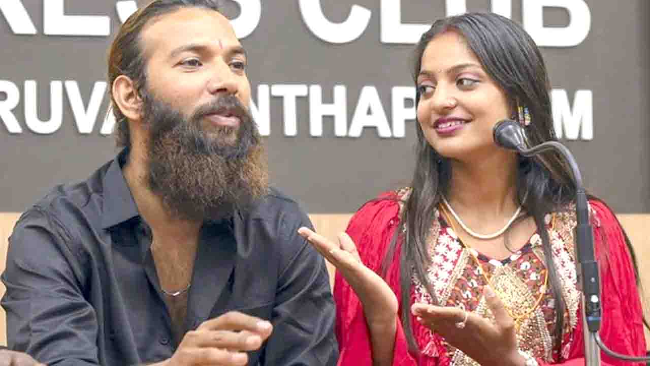 Monalisa Farman Khan POCSO Case: शादी के समय नाबालिग थीं वायरल गर्ल? पति पर पोक्सो एक्ट के तहत केस दर्ज