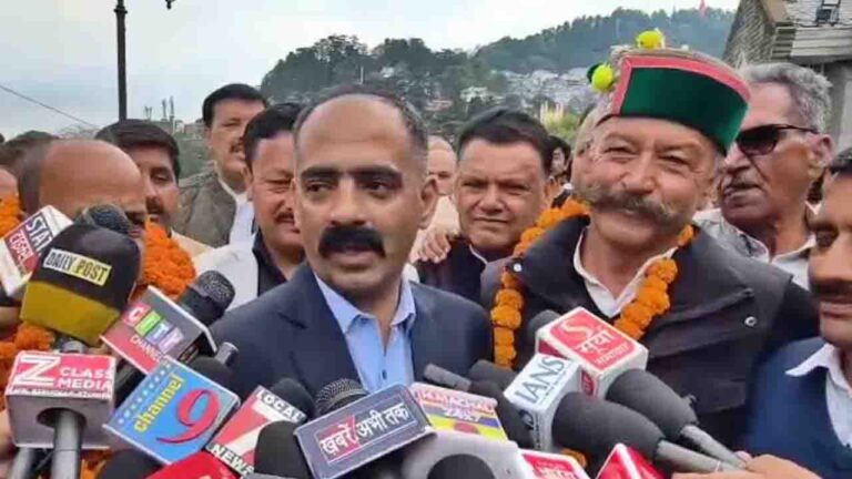 Himachal Politics: पीएम की अपील पर हिमाचल के मंत्री का तीखा पलटवार, बोले-"मोदी जी सुबह उठते हैं तो सोचते हैं कि गरीब को और गरीब कैसे बनाएं"