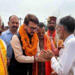 Himachal Politics: पालमपुर में पूर्व सीएम शांता का भावुक संदेश, "मैं जीत का आशीर्वाद लेकर भगवान के पास जाना चाहता हूँ" जीत की मांगी दुआ 3 Anurag Thakur का ममता पर प्रहार, TMC को बताया गुंडों की पार्टी, बोले-अब चलेगा डंडा..