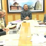 Himachal Politics: पालमपुर में पूर्व सीएम शांता का भावुक संदेश, "मैं जीत का आशीर्वाद लेकर भगवान के पास जाना चाहता हूँ" जीत की मांगी दुआ 2 Chitta Free Himachal: हिमाचल में नशा तस्करों की खैर नहीं, अब 90 सरकारी कर्मचारी होंगे बर्खास्त