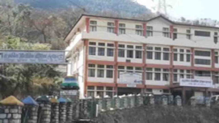 Shimla News: खनेरी MGMSC नर्सिंग कॉलेज में 19 छात्राएं टीबी संक्रमित, बदहाल व्यवस्था से मचा हड़कंप