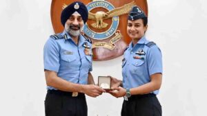 IAF Female Pilot Sanya: कौन हैं स्क्वाड्रन लीडर सान्या? जिन्होंने IAF की रिकॉर्ड बुक में पहली महिला बनकर रचा नया इतिहास!