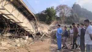 Himachal Bridge Collapse: हिमाचल के शाहपुर में करोड़ों का निर्माणाधीन पुल ढहा, प्रशासन में मची भारी खलबली