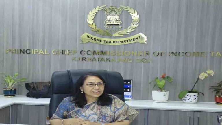 Success Story: हिमाचल की बेटी IRS Vidisha Kalra ने संभाला प्रिंसिपल चीफ कमिश्नर ऑफ इनकम टैक्स का कार्यभार