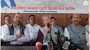 Himachal Politics: पालमपुर में पूर्व सीएम शांता का भावुक संदेश, "मैं जीत का आशीर्वाद लेकर भगवान के पास जाना चाहता हूँ" जीत की मांगी दुआ
