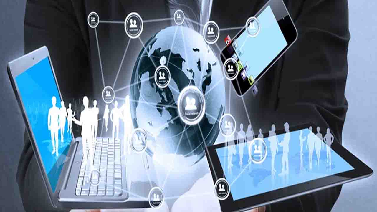 Indian IT Sector Risk Vinod Khosla AI warning