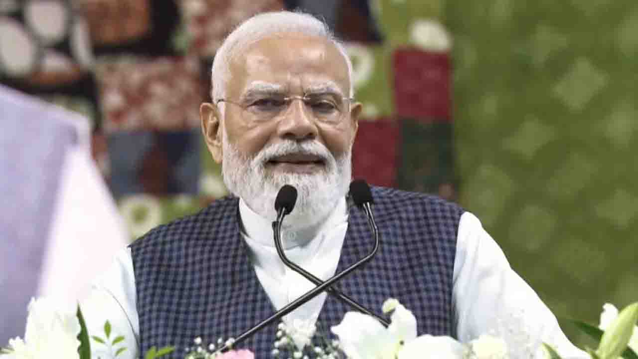 PM Modi Surat Speech On Himachal Local Body Election