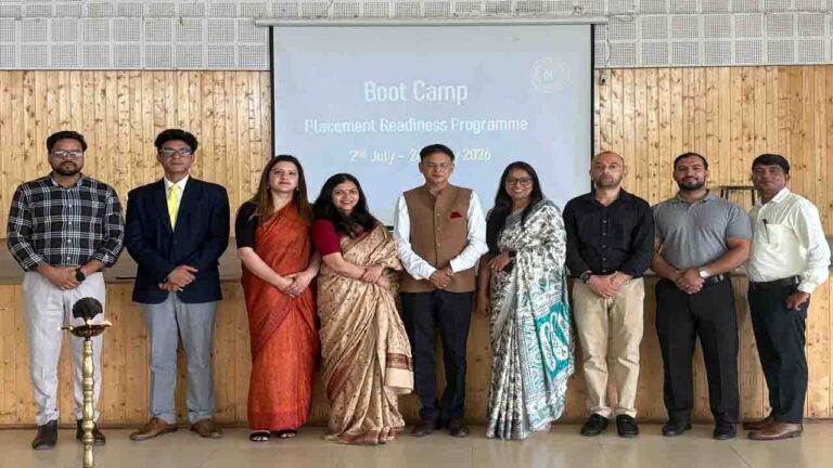 HOME 3 Bahara University: छात्रों को सीधे कॉर्पोरेट वर्ल्ड में एंट्री दिलाने के लिए शुरू हुआ 24 दिनों का स्पेशल 'बूट कैंप'