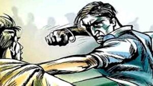 Hamirpur News: किराये के विवाद में टैक्सी चालक को बेरहमी से पीटा, बीच-बचाव करने पहुंची पुलिस से भी हाथापाई