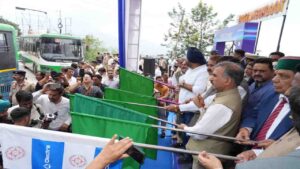 Himachal News: हिमाचल खरीदेगा 1000 नई ई-बसें और 100 हाइड्रोजन बसें, CM सुक्खू ने 297 ई-बसों को दिखाई हरी झंडी
