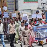 Kinner Kailash Yatra 2026: “शिवलिंग को कर रहे अशुद्ध…” देवी-देवताओं के आदेश के बाद किन्नर कैलाश यात्रा रोकने के लिए किन्नौर में भारी प्रदर्शन