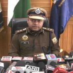 Paper Leak Case: 'फास्ट ट्रैक कोर्ट में चलेंगे पेपर लीक के केस'- पेपर लीक मामलों पर बिंदल का बड़ा बयान, कांग्रेस पर भी साधा निशाना! 1 Shimla News: शिमला पुलिस का बड़ा एक्शन, 75 अंतरराज्यीय ड्रग्स नेटवर्क किए ध्वस्त, 59 मुख्य सप्लायरों को सलाखों के पीछे भेजा