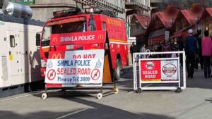 Shimla News: शिमला में सीलबंद और प्रतिबंधित सड़कों पर गाड़ी चलाना हुआ सस्ता!, निजी वाहनों की पास फीस घटी