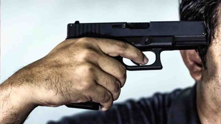 Kangra News: कांगड़ा में CISF के पूर्व अधिकारी ने लाइसेंसी बंदूक से खुद को उड़ाया, सुसाइड नोट बरामद