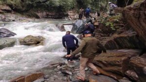 Chamba News: उफनते नाले की चपेट में आई युवती, रातभर चला सर्च ऑपरेशन, सुबह सियूल नदी में तैरता मिला शव
