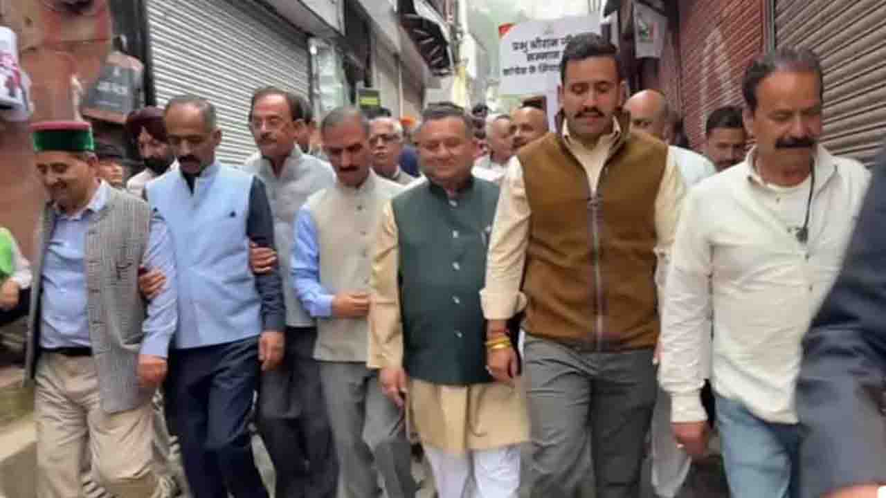 'चंदा चोरों को मिले सख्त सजा...' अयोध्या राम मंदिर में चोरी पर भड़के सीएम सुक्खू, मंत्रियों संग पैदल पहुंचे मंदिर 4 Ayodhya Ram Mandir Chanda Chori CM Sukhvinder Singh Sukhu, Shimla Ram Mandir Puja: