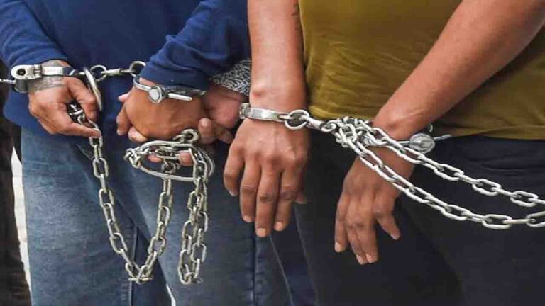 Kangra News: 'पैसे दो, सेना में भर्ती हो जाओ...' धर्मशाला अग्निवीर रैली में युवाओं को ठगने वाले 2 गिरफ्तार, जानिए पूरा मामला