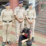 Bilaspur News: फोरलेन के दोनों ओर से हटाए गए अवैध कब्जे, बिलासपुर प्रशासन की संयुक्त कार्रवाई 1 Bilaspur News: बसों में छुपाकर लाया जा रहा था ज़हर! , बिलासपुर में 22 साल की लड़की से पकड़ा 58 ग्राम ‘चिट्टा’